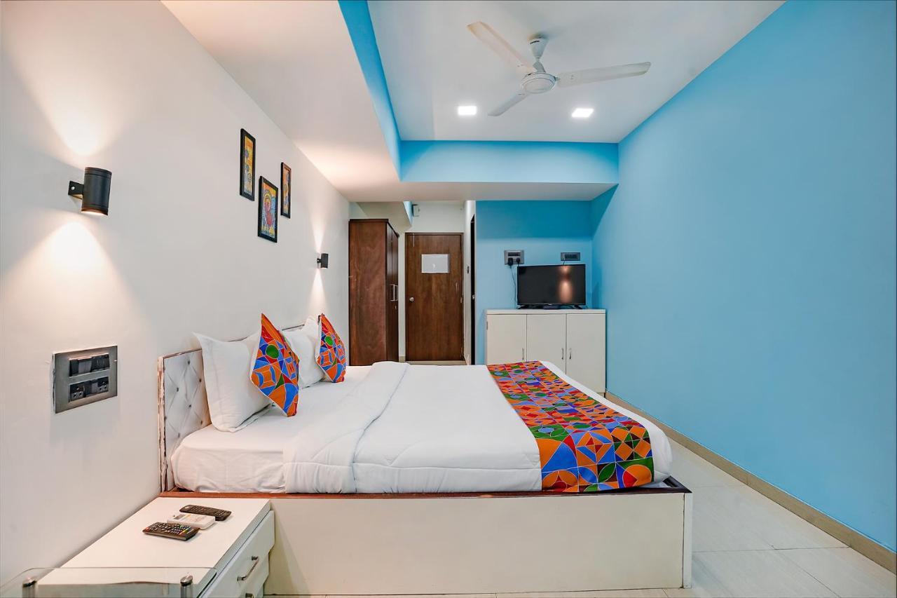 فندق Fabexpress White House - Nr Midc Khargar Koparpāda المظهر الخارجي الصورة